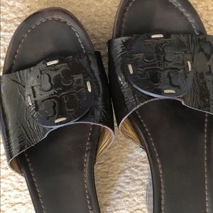 Tory Burch Size 10 Brown Wedge Sandals